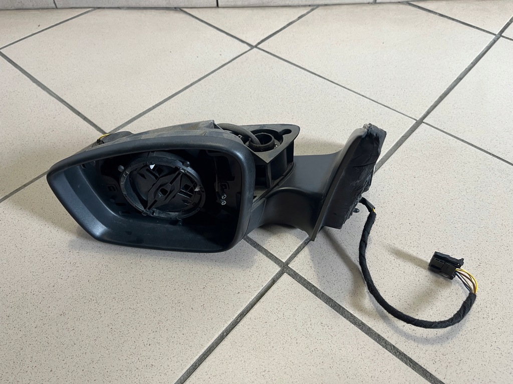 фото №1, Skoda rapid 5jb 8pin зеркало левая