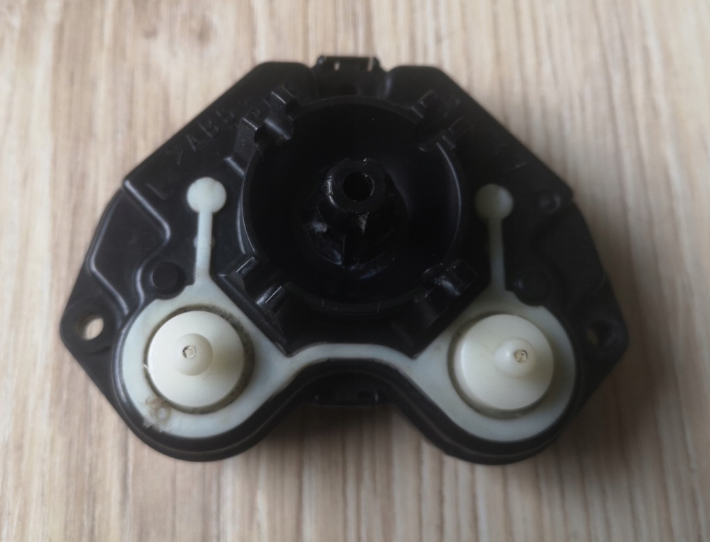 фото №1, Mazda 2 / 3 / 6 08-12r. моторчик настройка зеркало