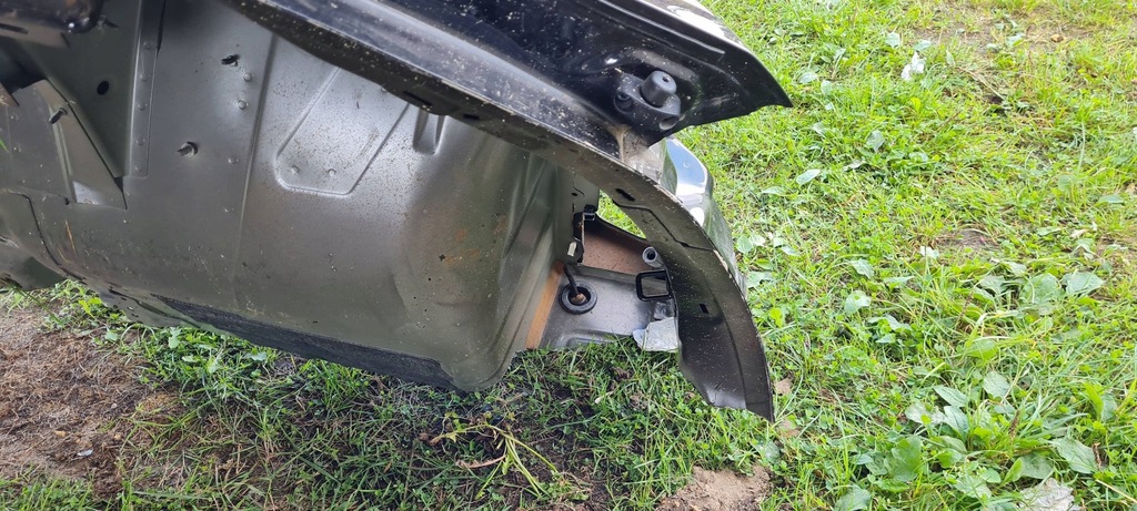 фото №13, Q3 83a крила обшивка правий права задня чверть хетчбек ly9t