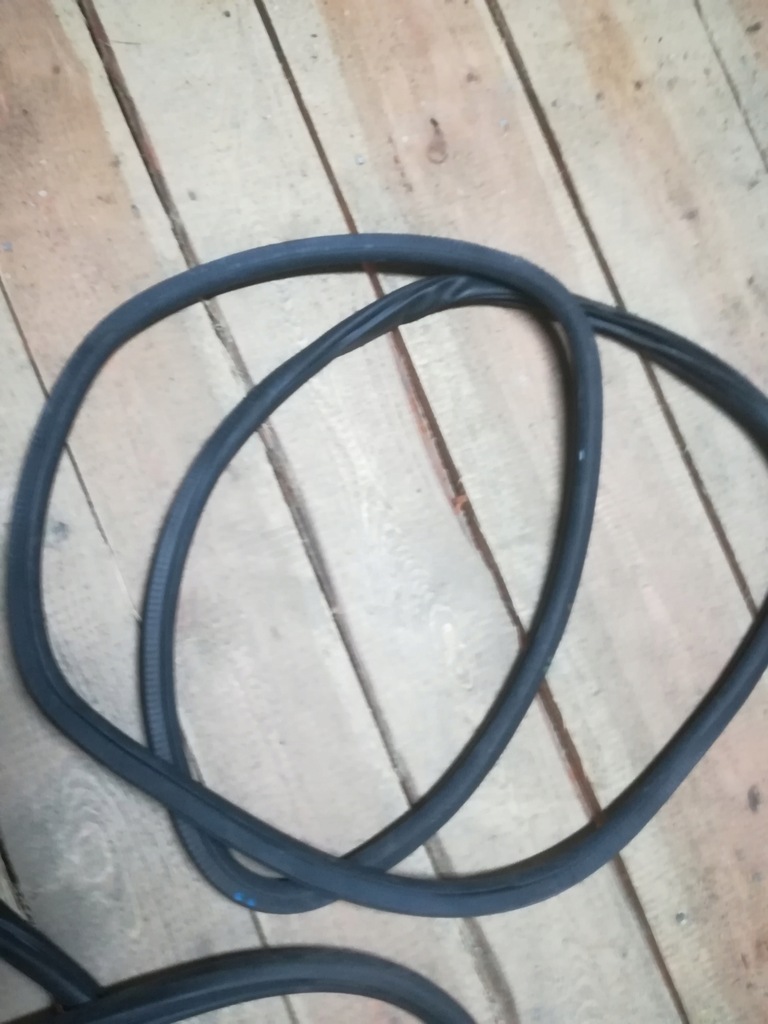 фото №1, Прокладка двері задня escalade tahoe yukon 2015+