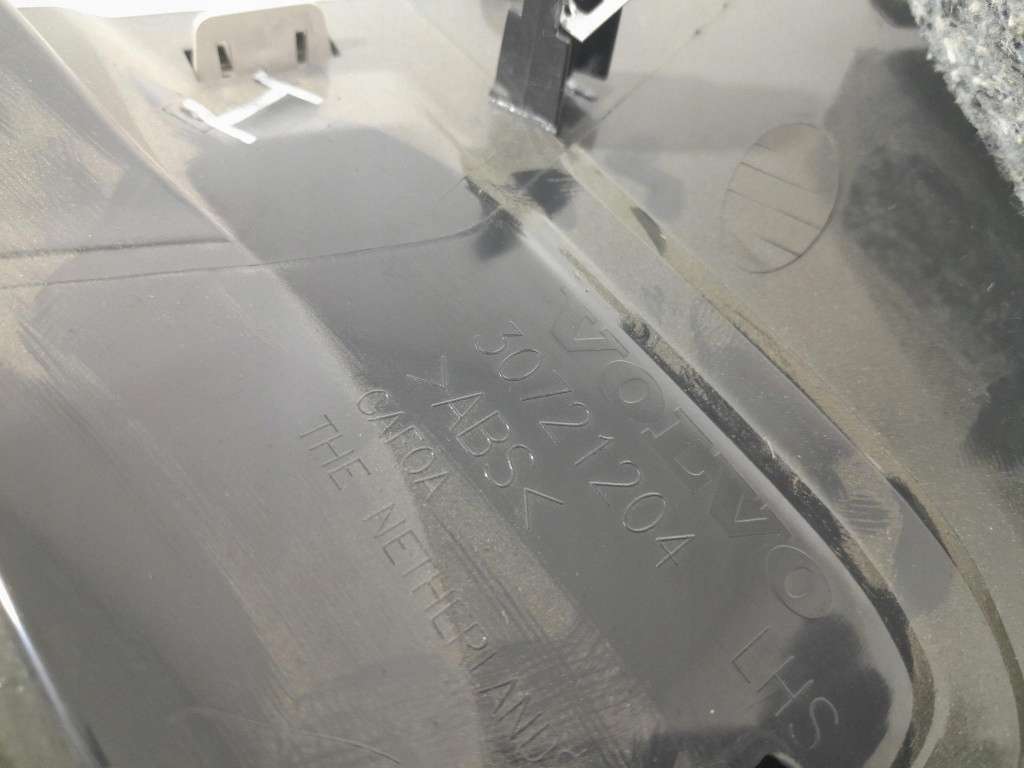 фото №6, Volvo xc60 i lift оббивка обшивка багажника лівий 30721166