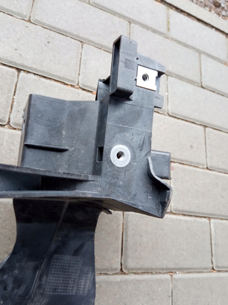 фото №7, Направляющая лампы audi q4 e-tron