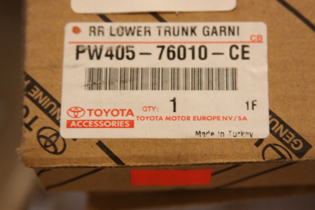 фото №5, Молдинг czarna кришки багажника lexus ux оригінал