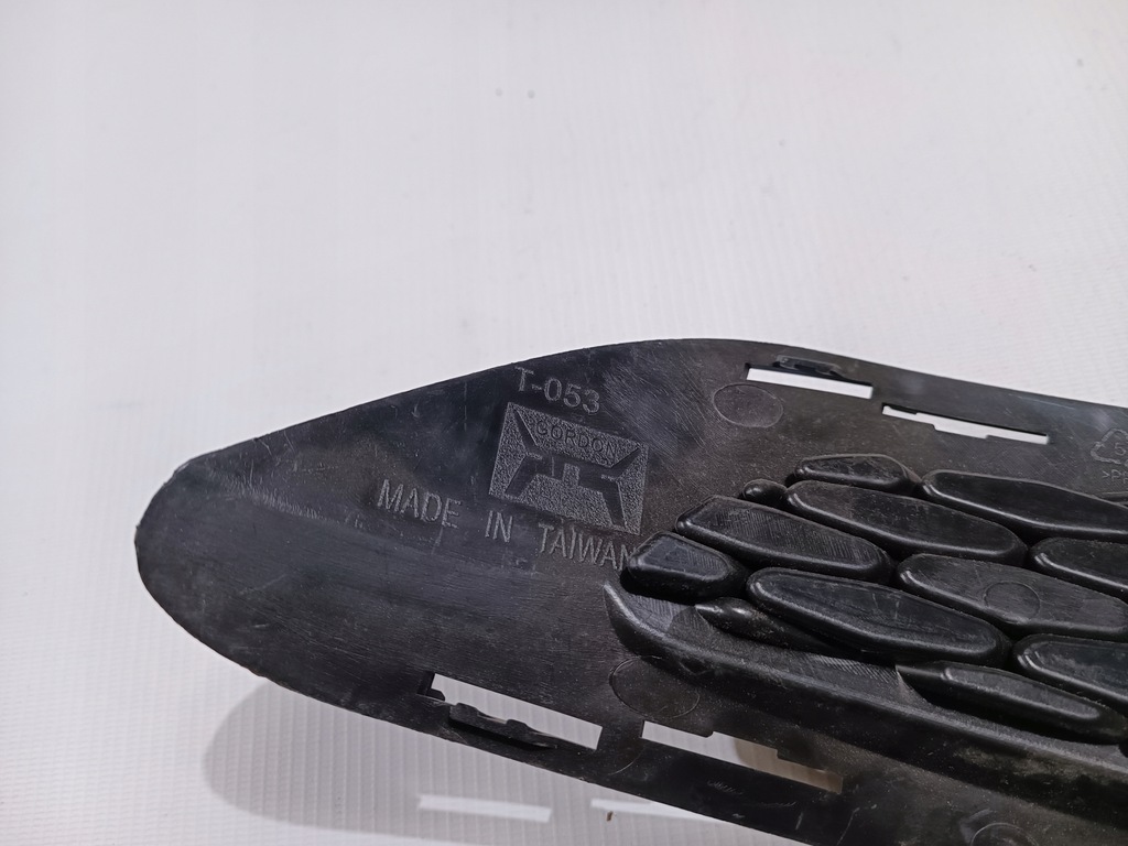 фото №7, Решётка бампер перед левая chrysler 300 2015-