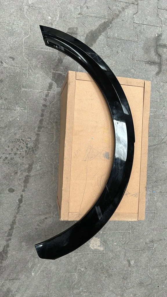 фото №1, Kia niro 2021- молдинг na крыло правая задняя