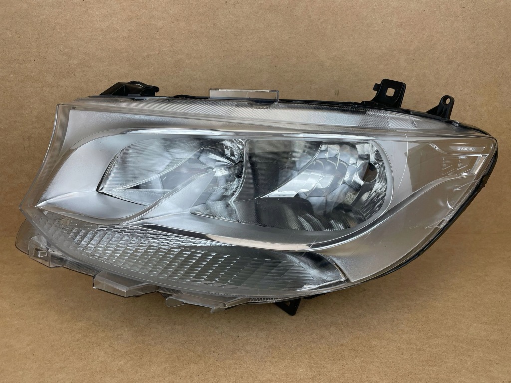 фото №1, Лампа правый перед правая передняя mercedes spritner w907 w910 2018- a9109060