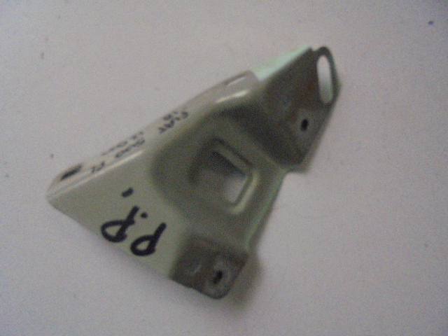 фото №1, Кронштейн крила правий перед fiat 500 lift 2018 rok колір 166