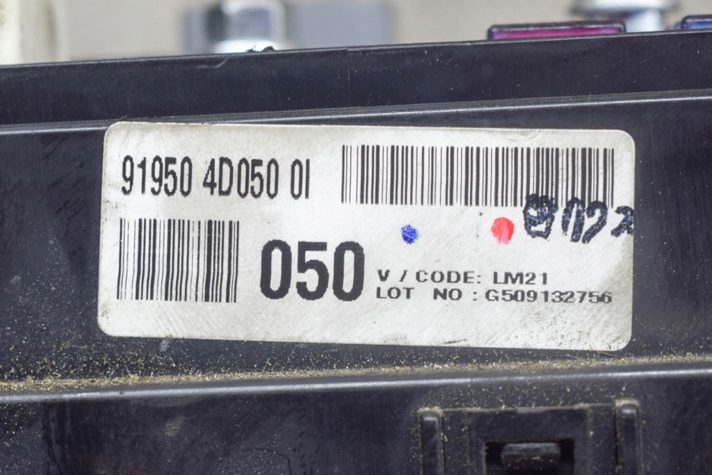 фото №6, Kia carnival sedona vq коробка предохранителей 91950-4d050 2.9 дизель 118kw