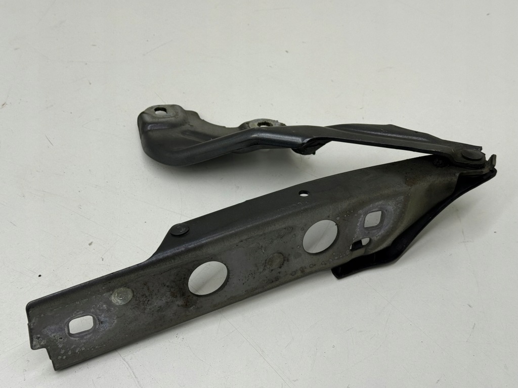 Audi a7 a6 c7 петля капот кришки двигуна колір lz7s правий оригінал в Україні