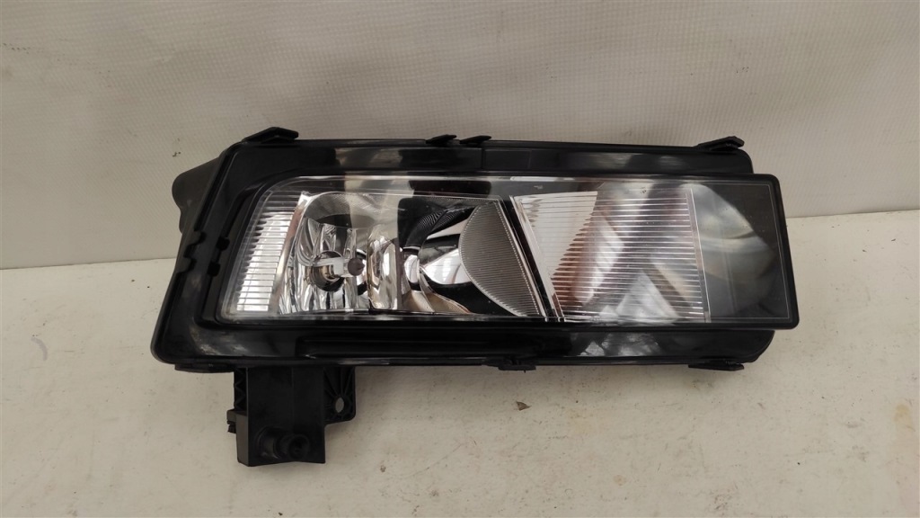Купить Противотуманная фара правый перед vw touran ii 5ta941662
