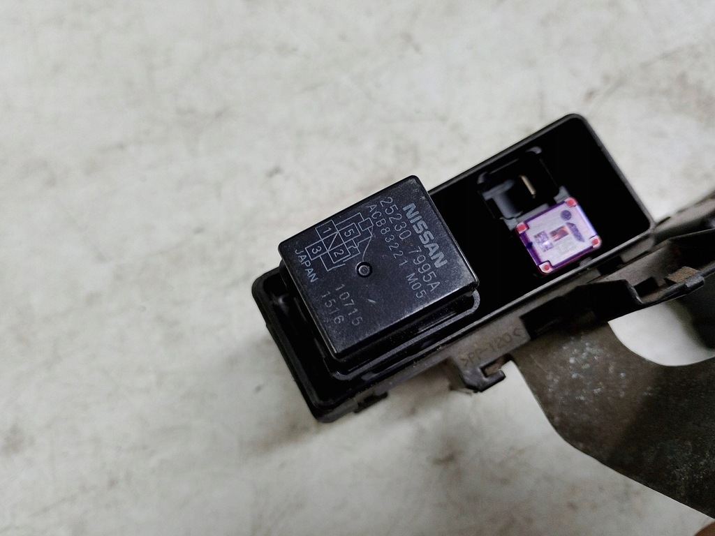 фото №5, Infiniti реле коробка 252307995a europa