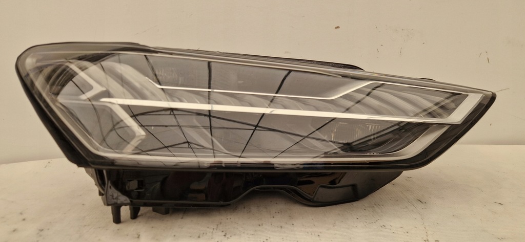 фото №1, Audi a7 s7 4k8 full led matrix kompletny лампа передняя правая