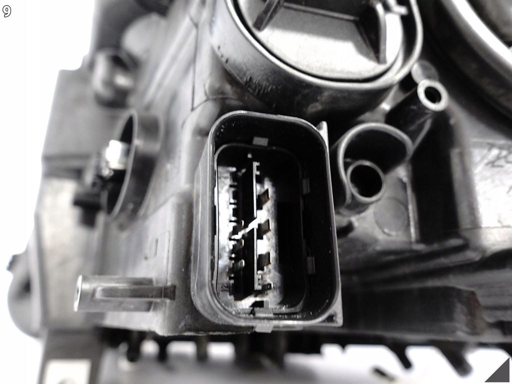 фото №10, Bmw 5 f10 f11 vfl 10-13 лампа ксенон+ led некрутящаяся правая перед europa