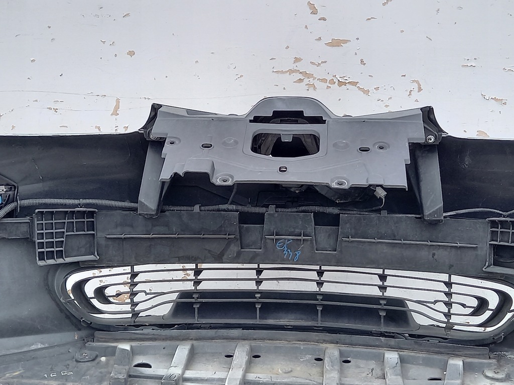 фото №12, Бампер перед renault zoe 620102855r