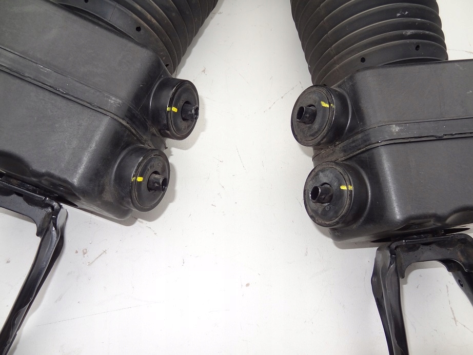 фото №7, Амортизатор перед 9j1616037e 9j1616038e porsche taycan audi e-tron gt