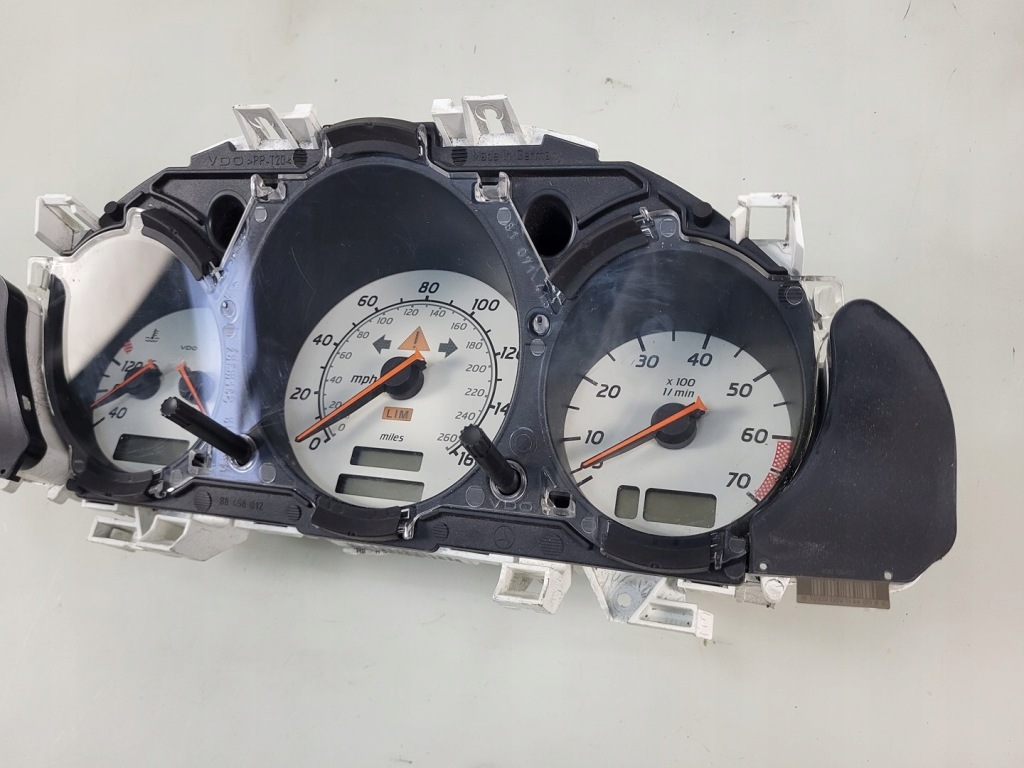 фото №4, Mercedes slk 320 r170 lift 3.2 v6 автоматическая коробка передач счетчик приборы спидометр uk