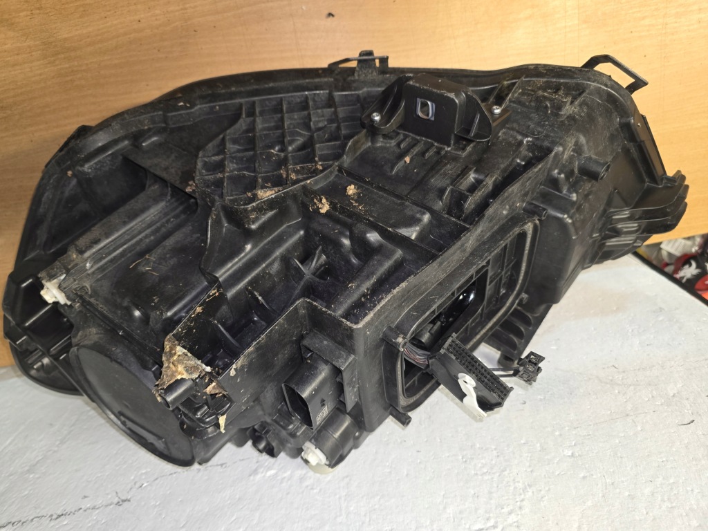 Фара правый  mercedes cla a118 a1189062600 европа Цена