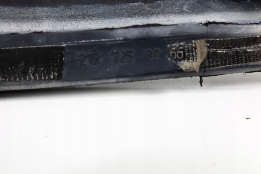 Mercedes w215 cl прокладка кровельная правая 2157250266 в Украине