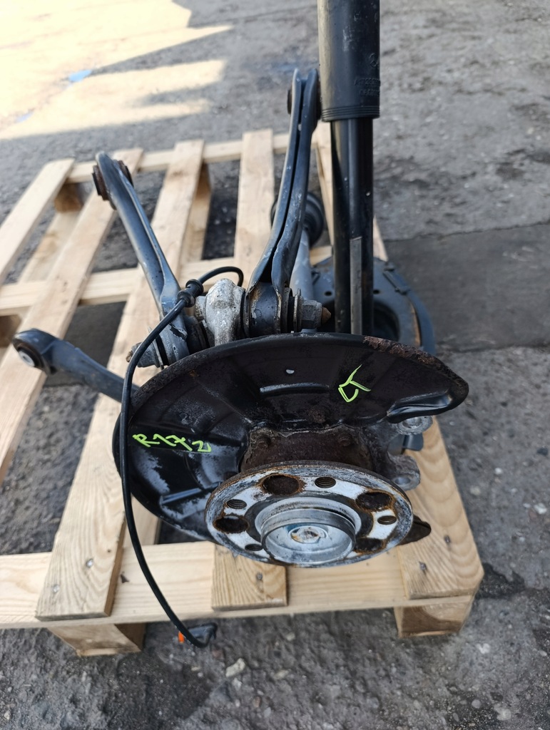 фото №2, Mercedes r172 slk левая задняя поворотный кулак рычаг приводной вал