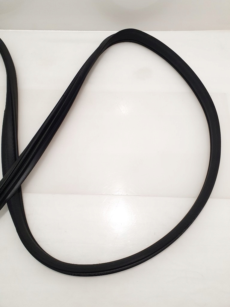 фото №4, Mercedes r-klasa w251 прокладка двері лівий перед a2516900076