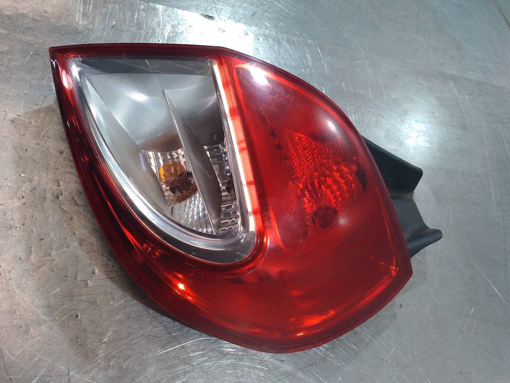 фото №9, Лампа задняя правая renault clio iii 05-13 8200886946 хэтчбек