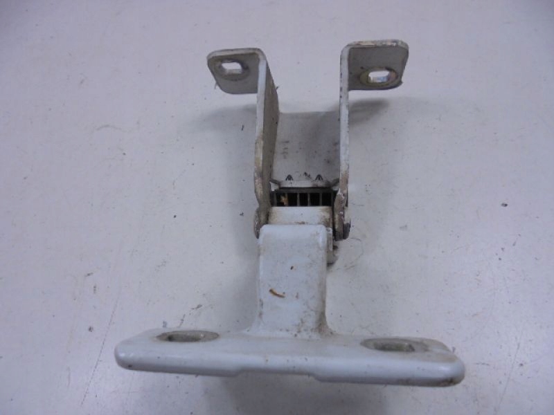 фото №5, Dacia dokker петля дверь задняя правый верхний