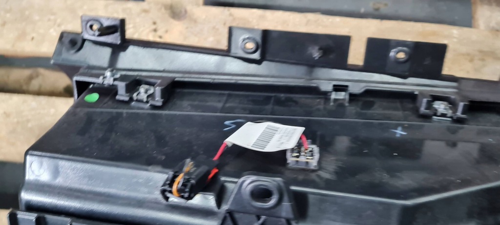 фото №8, Maserati quattroporte vi бардачок панелі приладової панелі пасажира 670010224