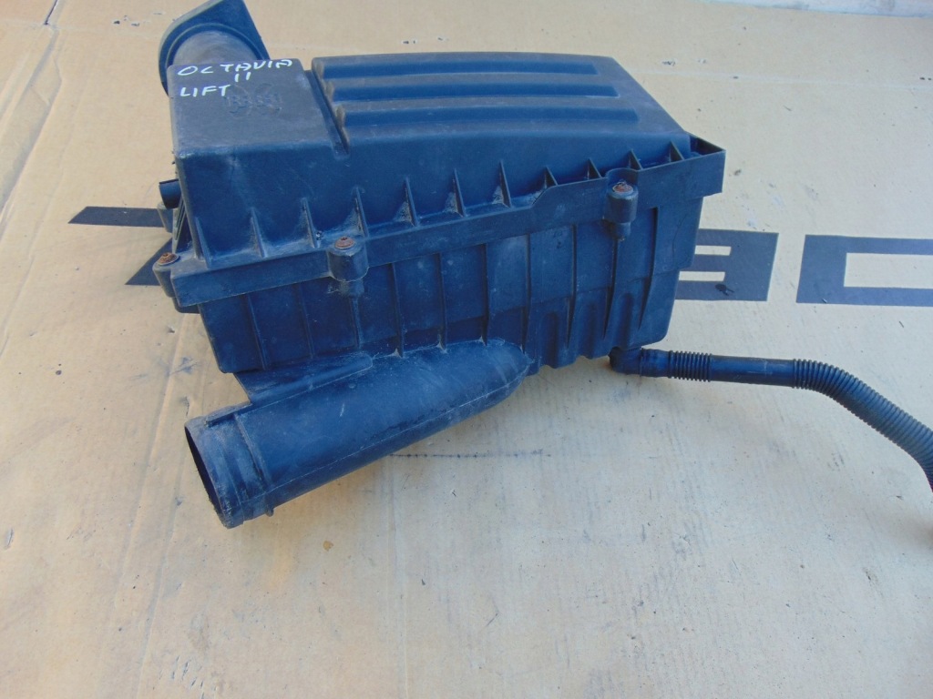 фото №6, Корпус фільтра повітря skoda octavia ii 1.6 tdi