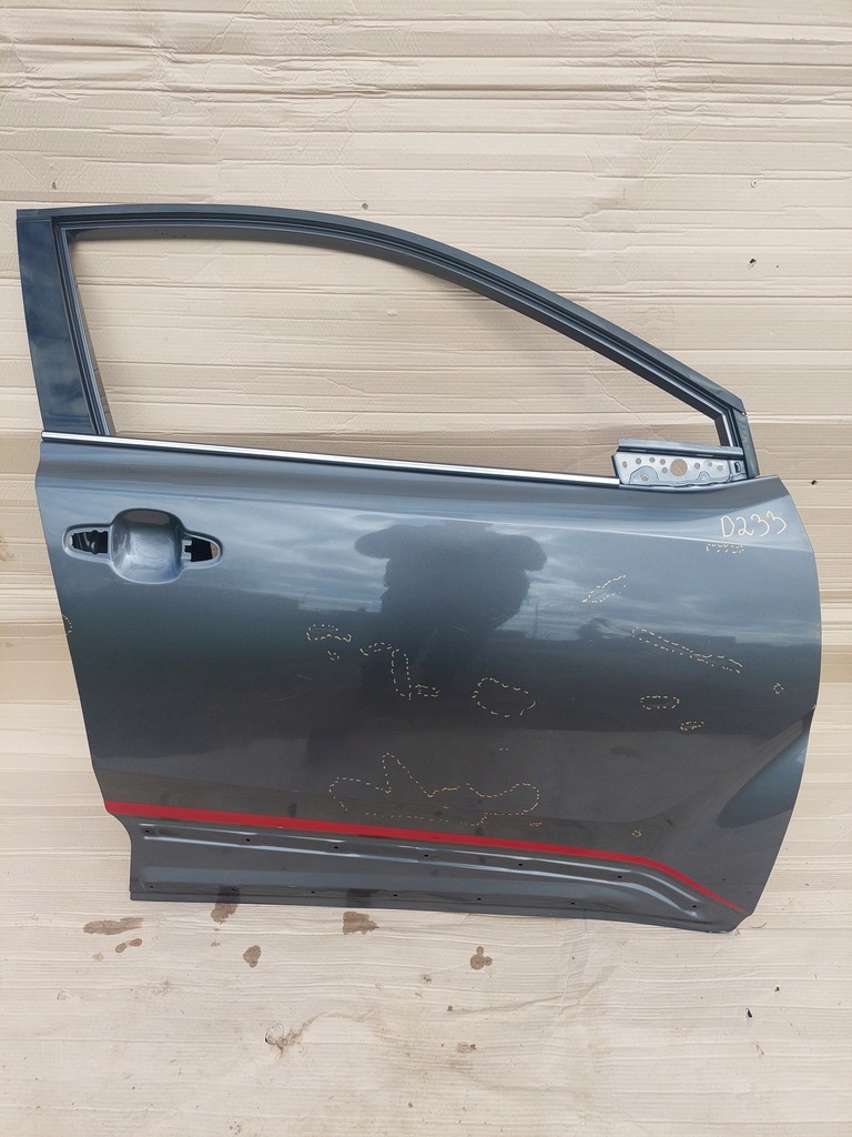 фото №1, Toyota ch-r chr 2016- дверь правое передние перед d233