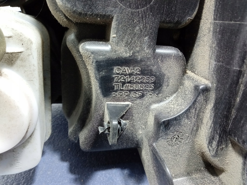 фото №7, Chrysler pacifica ii 16- бак фильтр угольный 52030368ae