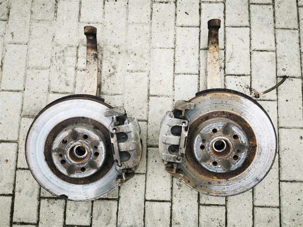 фото №1, Mercedes ml w164 420cdi 4.0 cdi поворотный кулак левая