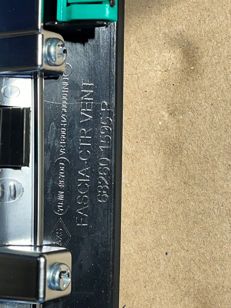 фото №4, 4 renault koleos ii рамка защита консоли центральной 682601595r