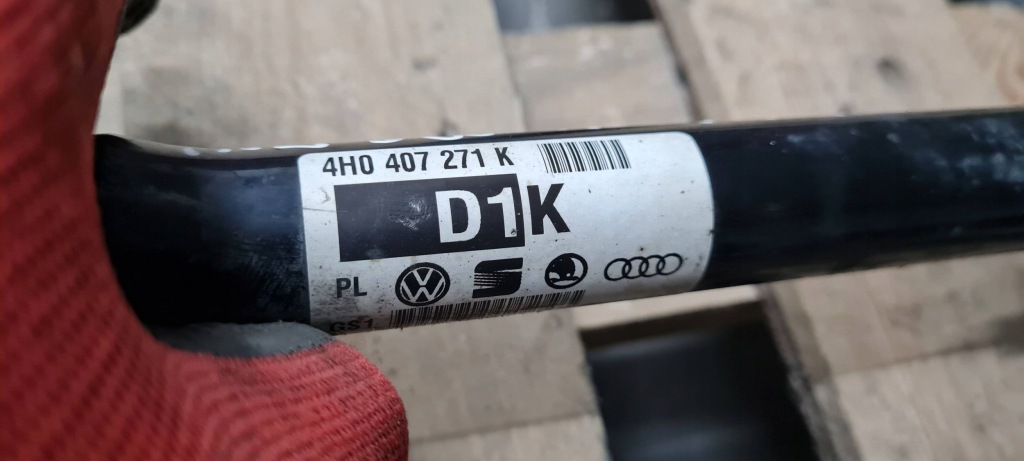 A6 c7 4g рестайлінг  привідний вал półośka ліва права 2.0 tdi 4h0407271k Доставка