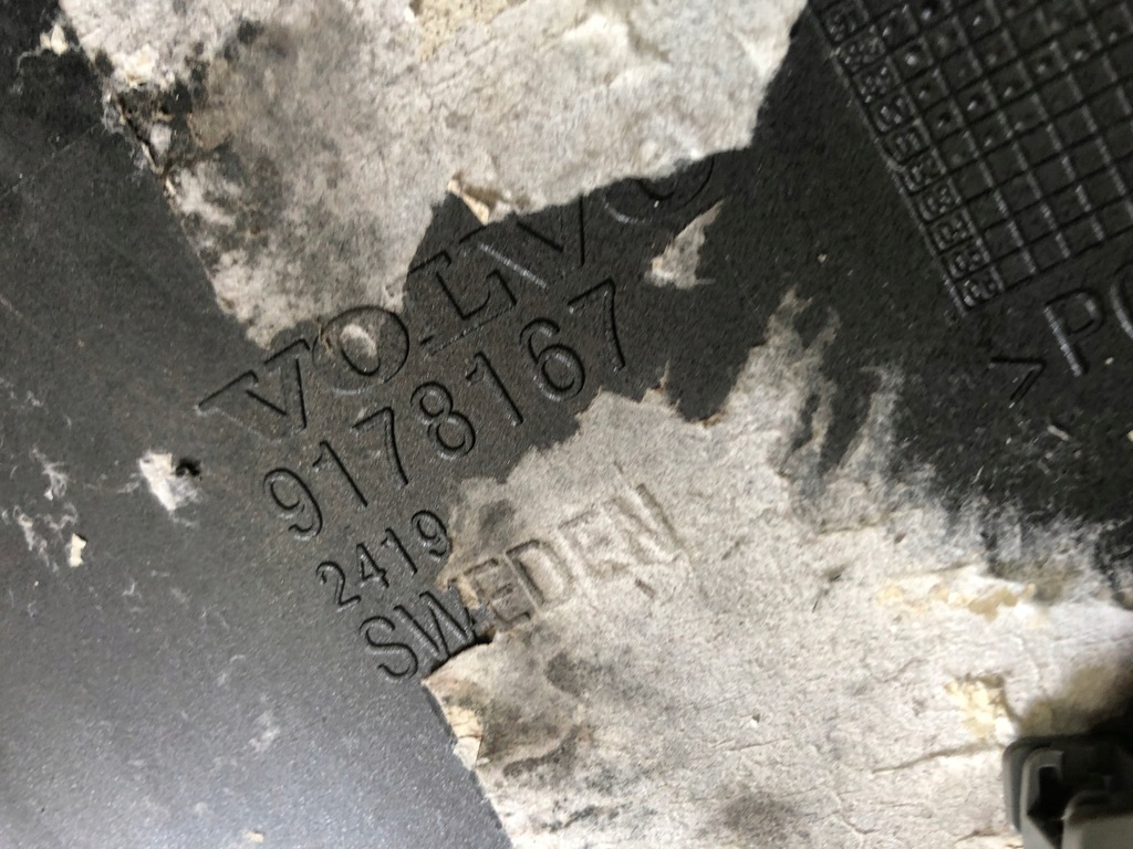 фото №10, Volvo s80 накладка kalpy задня