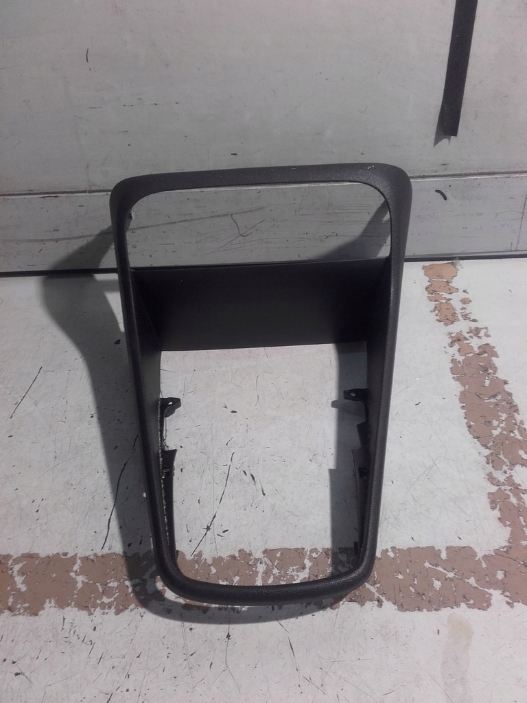 фото №1, Ford fiesta mk8 рамка тунель середнього