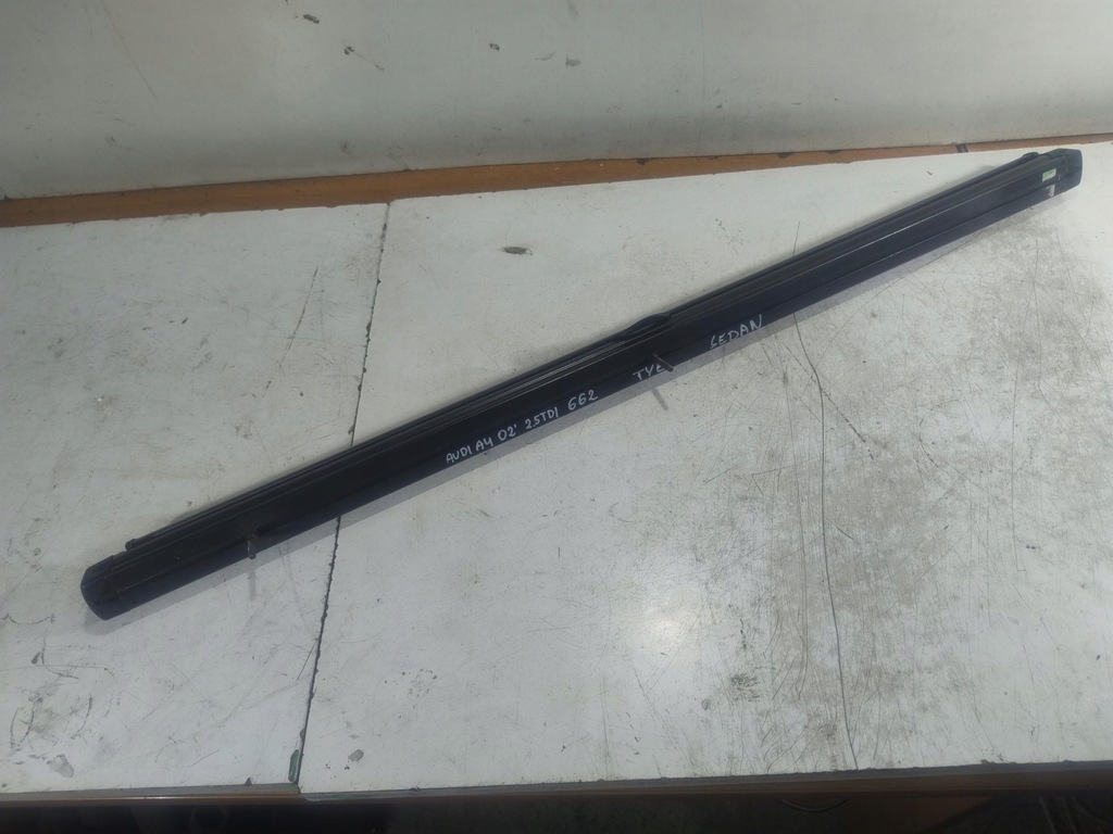 фото №1, Шторка багажника audi a4 b6