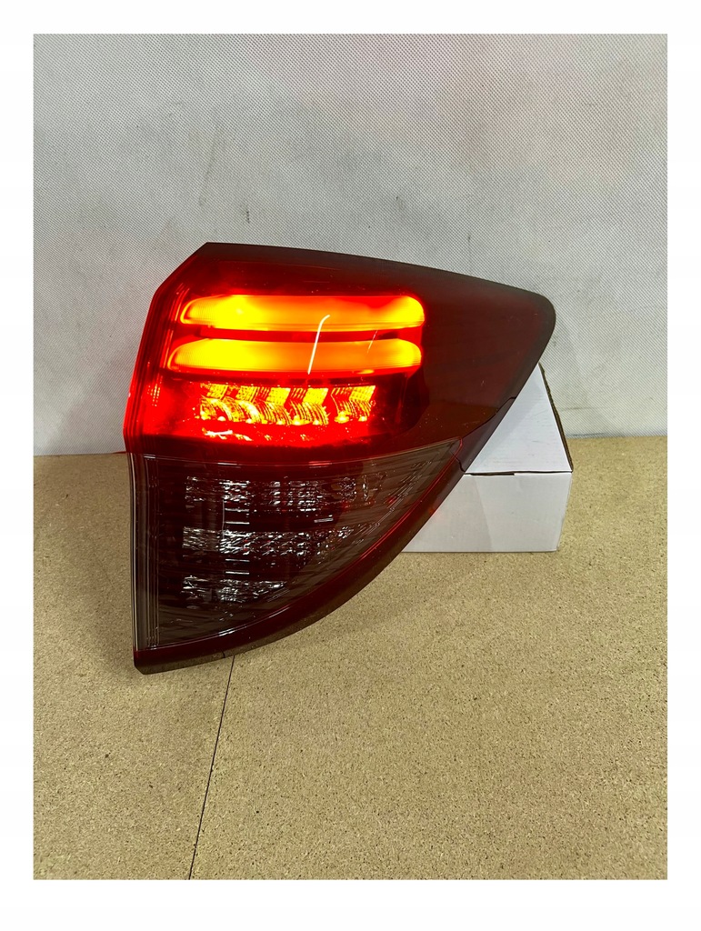 фото №1, Honda hr-v ii lift лампа задняя правая оригинал 220-6228p led 18-24r