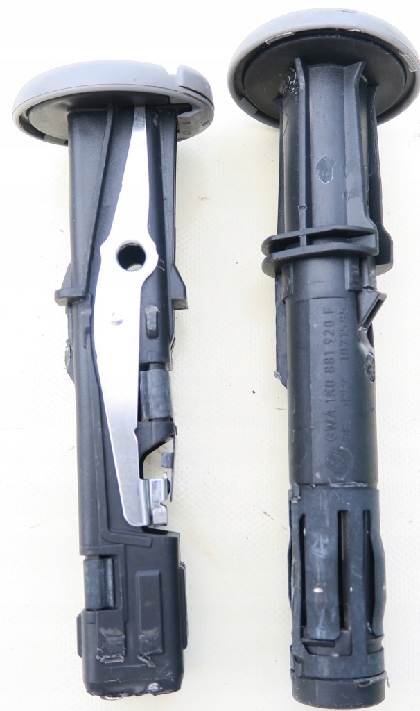 фото №1, Втулки підголівник сидіння перед vw t5 03-15