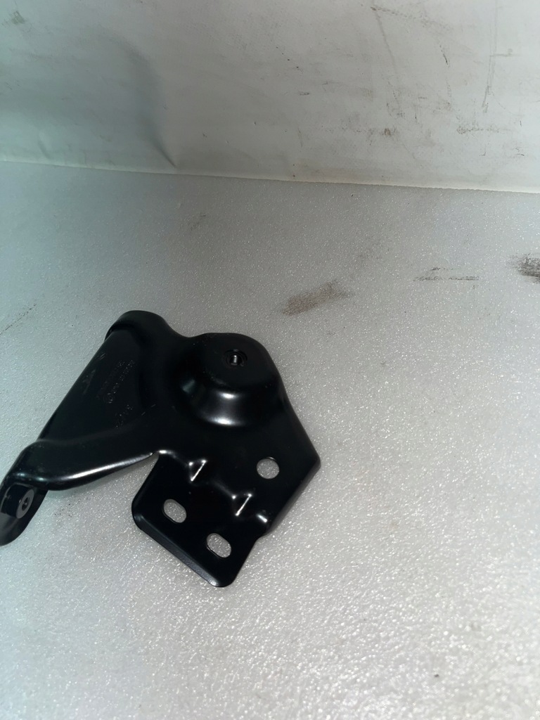 фото №10, Skoda оригінальний номер 6v0821142 кронштейн крила передній p