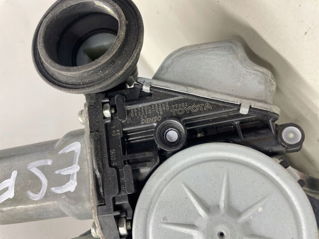 Підйомник скло двері передніх lexus es 300h 6th gen 8572033260 в Україні