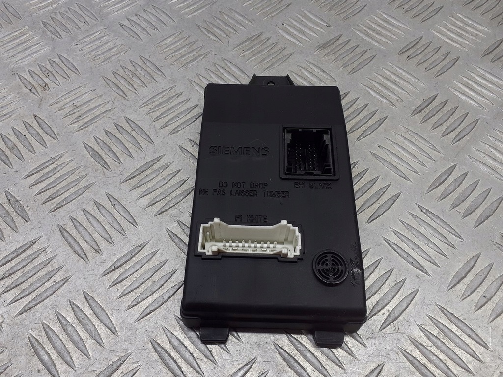 фото №1, Коробка модуль bsi dacia sandero 1.4 8200296328