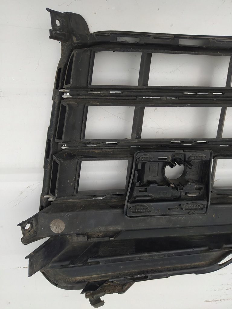 фото №9, Решётка решётка радиатора бампера перед нижняя левая - vw touareg iii r-line