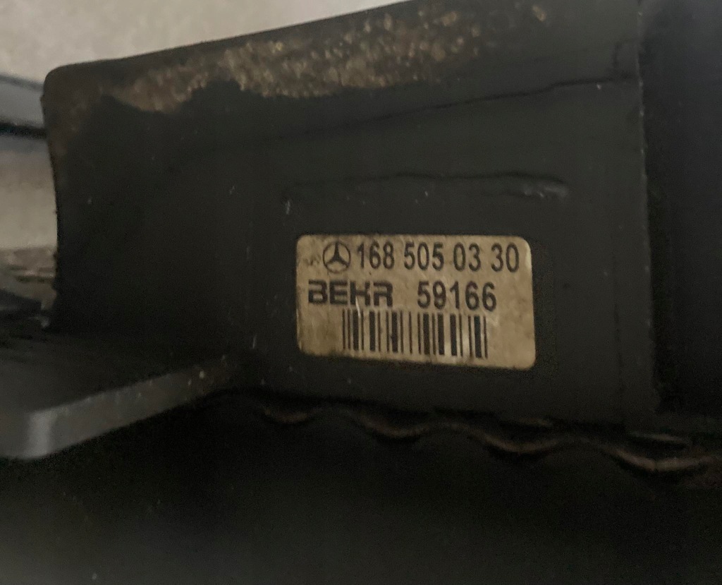 Радіатор води вентилятор mercedes a170 1685000193 Недорого