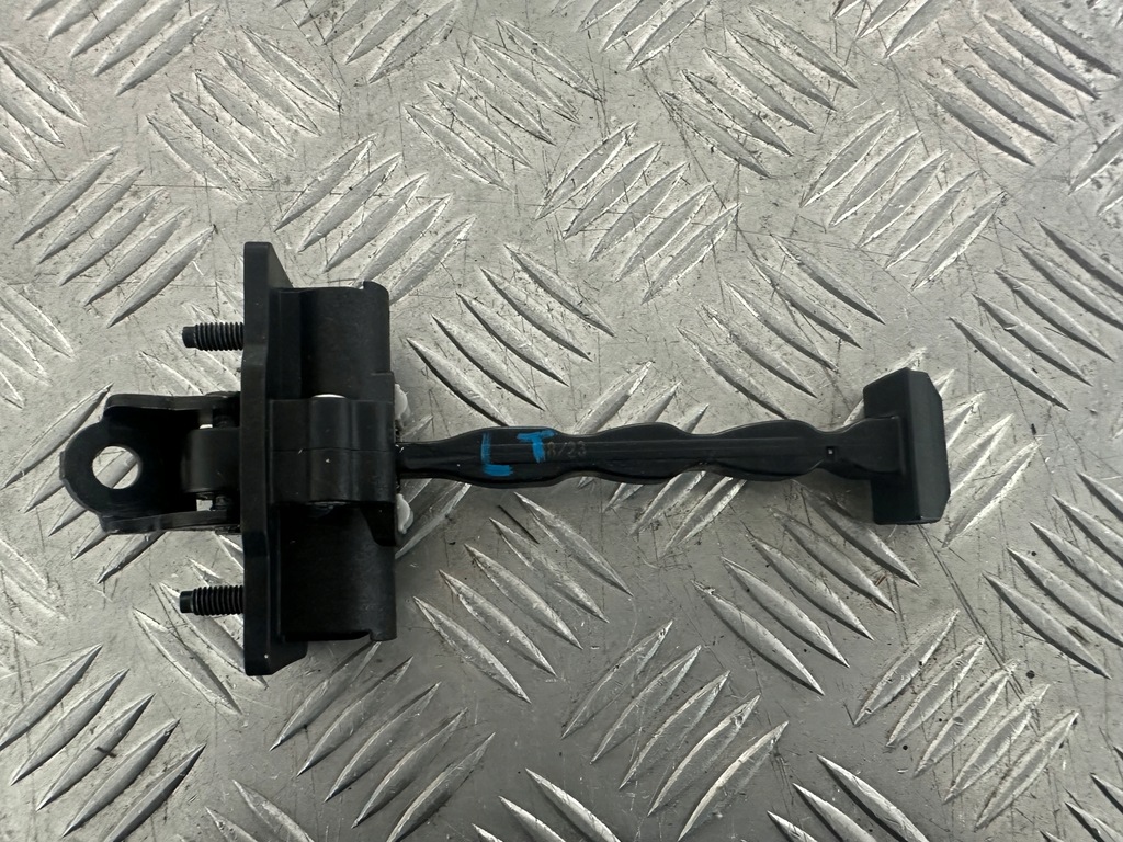 фото №1, Opel astra l hb ограничитель дверь левый задняя