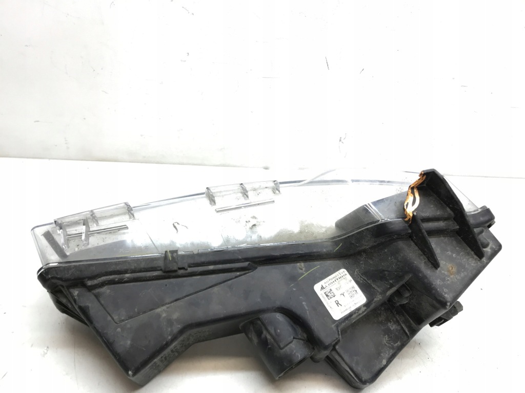 Tesla 3 протитуманна фара led drl правий 1077396-00-d Київ