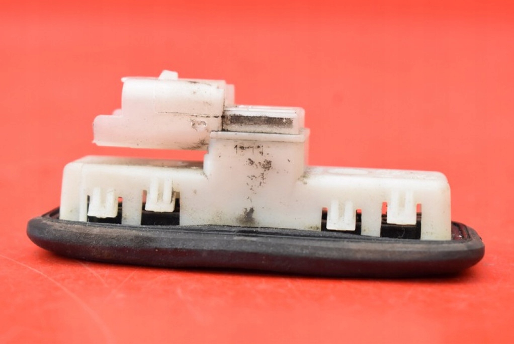 фото №5, Ручка кнопка крышки задняя peugeot 3008 1 i 09-16