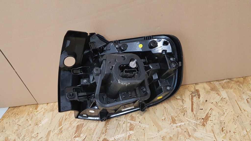 фото №13, Лампа задняя левая citroen c4 iii 20-