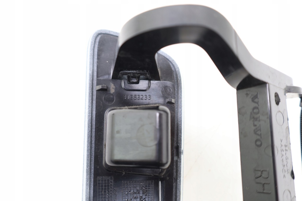 Volvo v90 ii кронштейн заглушка распылителя правое 707 31383233 в Украине