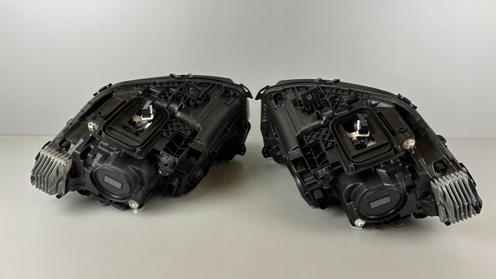 Mercedes eqa eqb w243 243 фара ліва правий перед full led performance Доставка