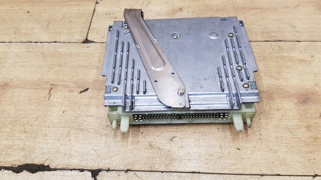 фото №1, Бортовой компьютер блок управления двигателя volvo v70 2.5 tdi